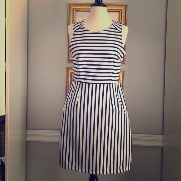Old Navy Dresses & Skirts - NWOT Size XL Old Navy Nautical Stripe Sheath Dress